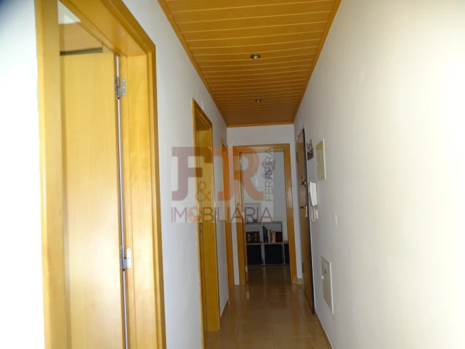 Apartamento T2 para Venda em Quinta do Conde Foto 14