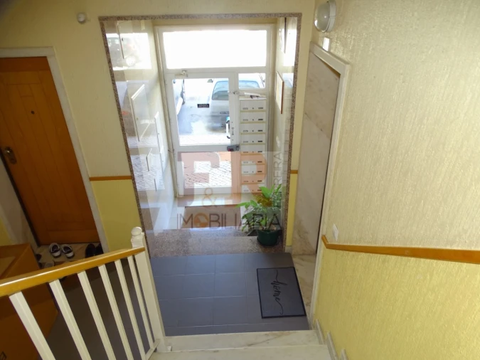 Apartamento T2 para Venda em Quinta do Conde Foto 36