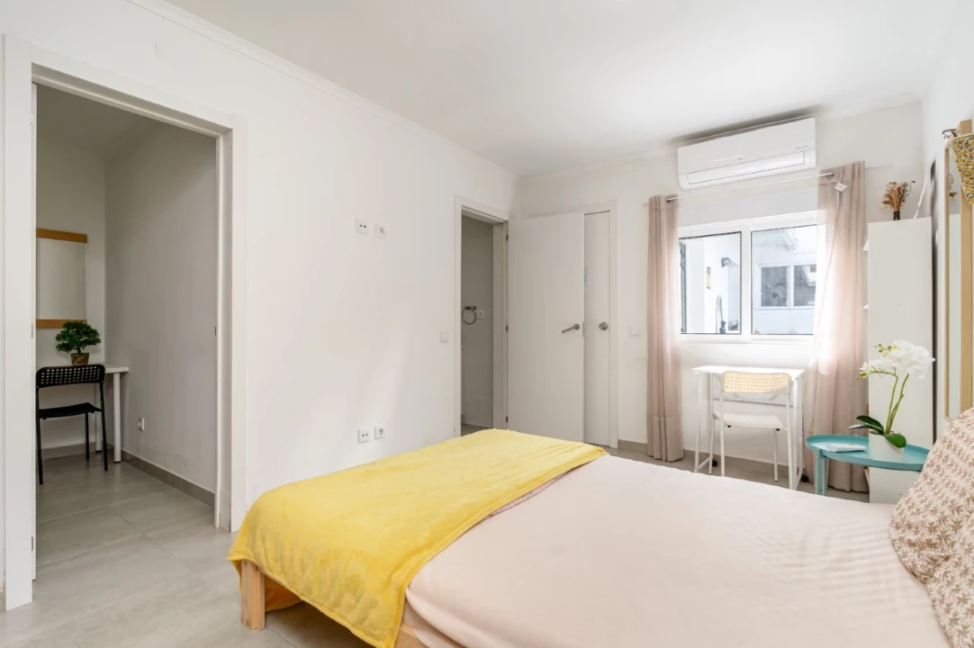 Apartamento T2 para Venda em Costa da Caparica Foto 24