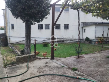 Prédio para Venda em Cristelos, Boim e Ordem