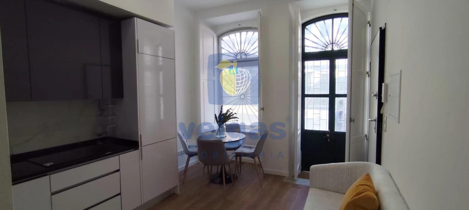 Apartamento T2 para Venda em São Vicente Foto 1