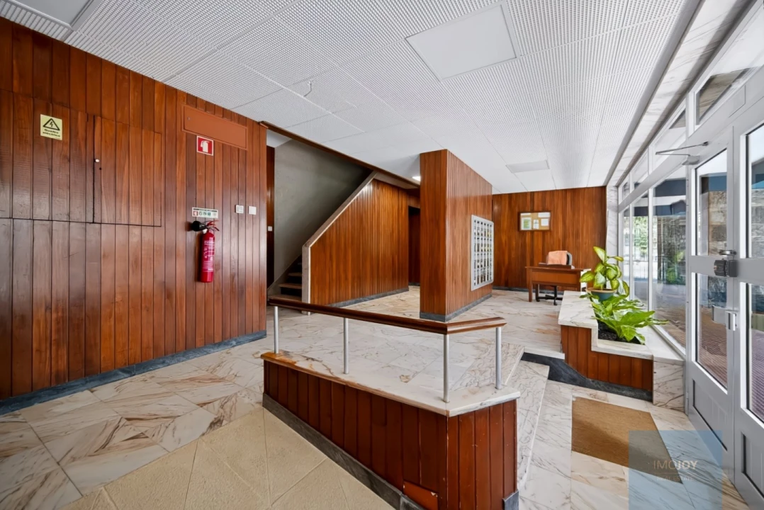 Apartamento T3 para Venda em Carnaxide e Queijas Foto 23