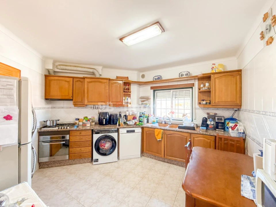 Apartamento T2 para Venda em Vila Nova da Barquinha Foto 1