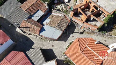 Moradia T3 para Venda em Santiago de Cassurrães e Póvoa de Cervães
