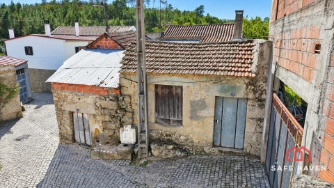 Moradia T3 para Venda em Santiago de Cassurrães e Póvoa de Cervães