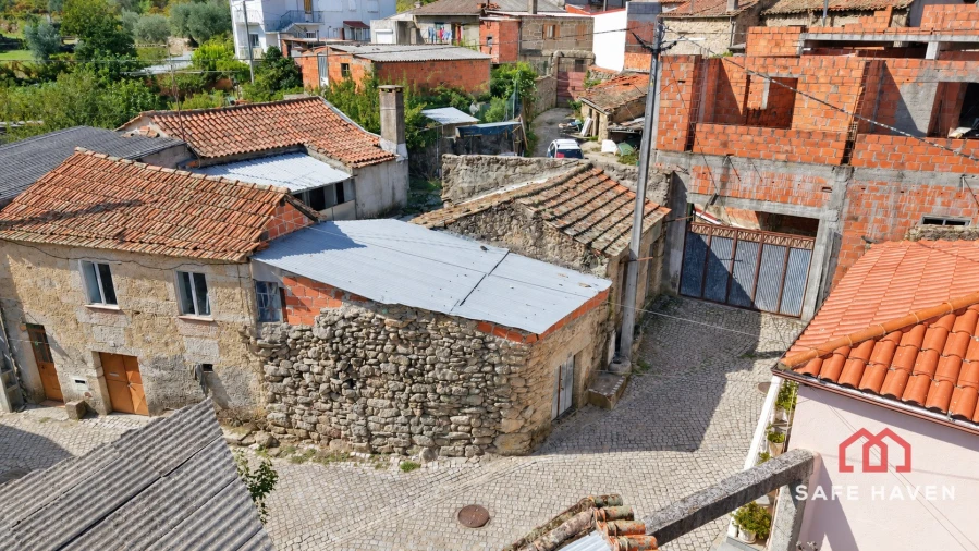 Moradia T3 para Venda em Santiago de Cassurrães e Póvoa de Cervães Foto 2