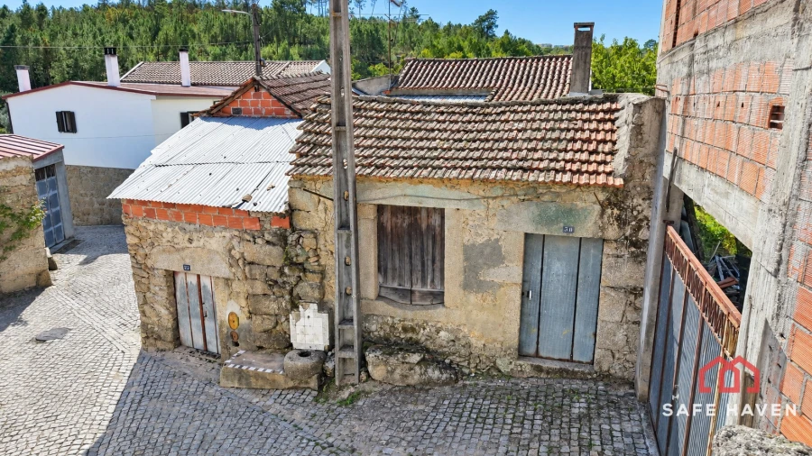 Moradia T3 para Venda em Santiago de Cassurrães e Póvoa de Cervães