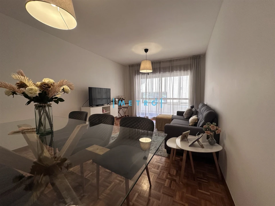 Apartamento T2 para Venda em Ramalde Foto 5