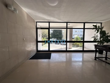 Apartamento T2 para Venda em Ramalde
