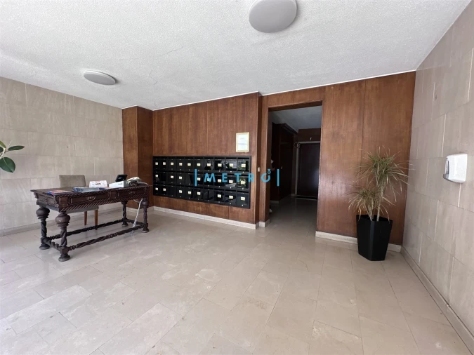 Apartamento T2 para Venda em Ramalde Foto 2
