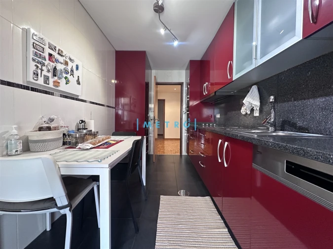 Apartamento T2 para Venda em Ramalde Foto 7