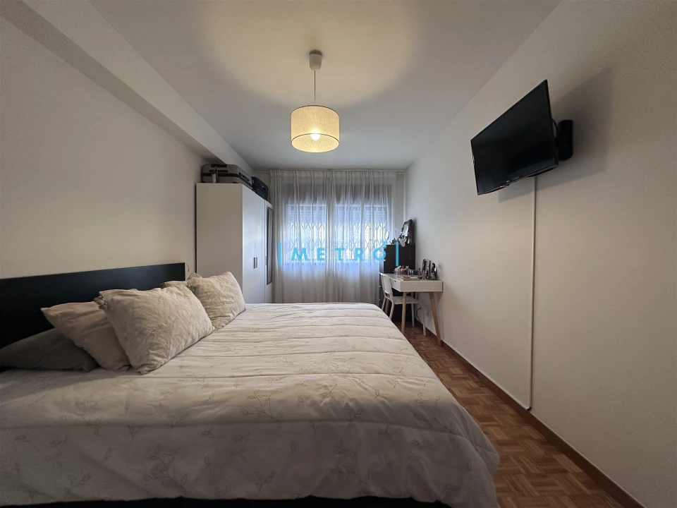 Apartamento T2 para Venda em Ramalde Foto 9