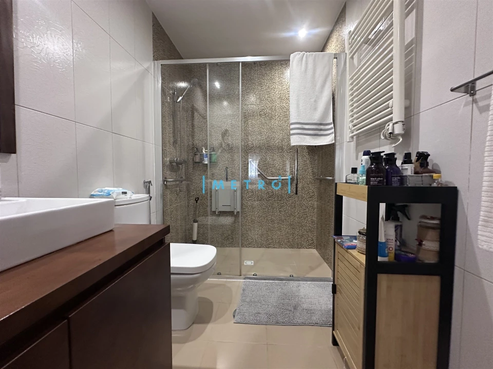 Apartamento T2 para Venda em Ramalde Foto 11
