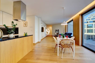 Apartamento T2 para Venda em Póvoa de Varzim, Beiriz e Argivai