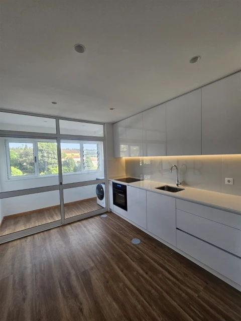 Apartamento T3 para Venda em Grijó e Sermonde