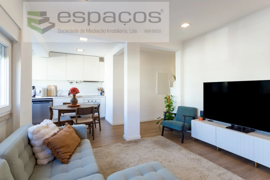 Apartamento T2 para Venda em Algés, Linda-A-Velha e Cruz Quebrada-Dafundo Foto 5