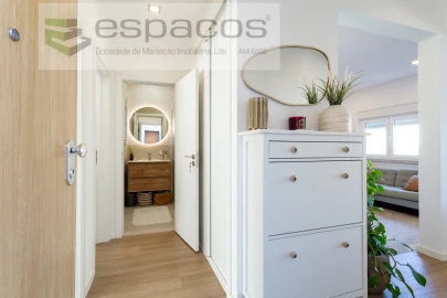 Apartamento T2 para Venda em Algés, Linda-A-Velha e Cruz Quebrada-Dafundo