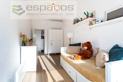 Apartamento T2 para Venda em Algés, Linda-A-Velha e Cruz Quebrada-Dafundo