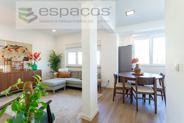 Apartamento T2 para Venda em Algés, Linda-A-Velha e Cruz Quebrada-Dafundo Foto 8