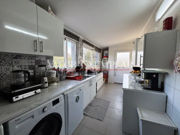 Moradia T4 para Venda em Nossa Senhora da Vila, Nossa Senhora do Bispo e Silveiras