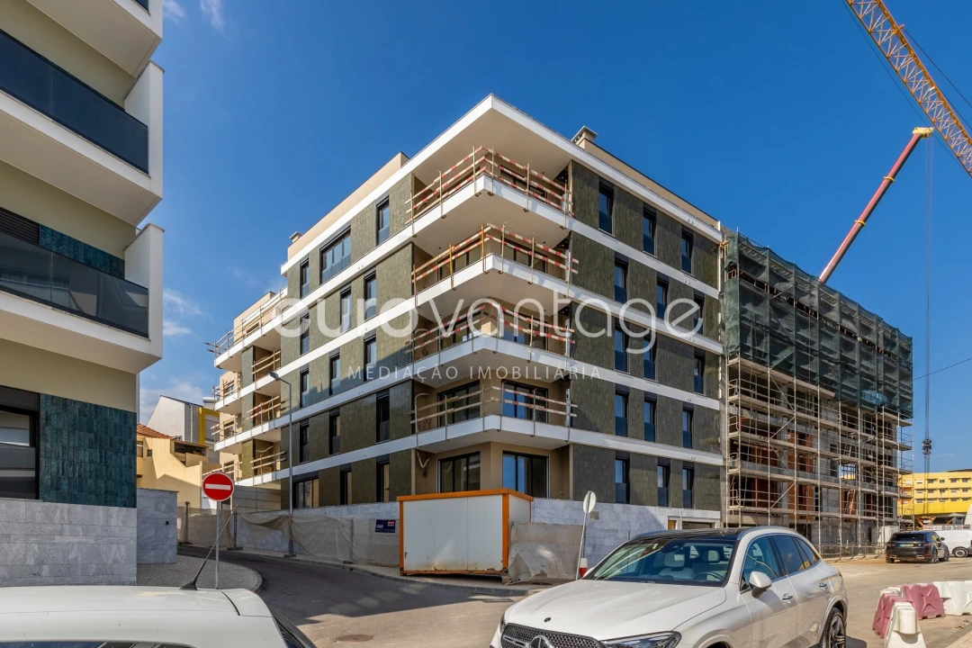 Apartamento T2 para Venda em Leiria, Pousos, Barreira e Cortes Foto 1