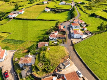 Moradia T2 para Venda em Santo Espirito