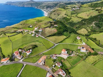 Moradia T2 para Venda em Santo Espirito