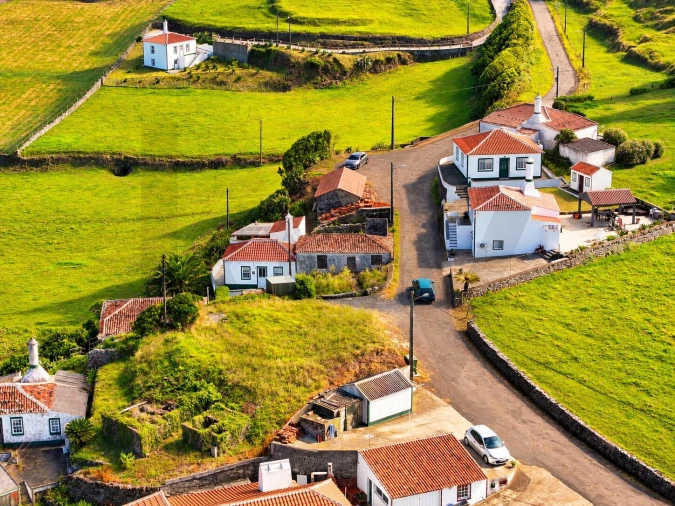 Moradia T2 para Venda em Santo Espirito Foto 4