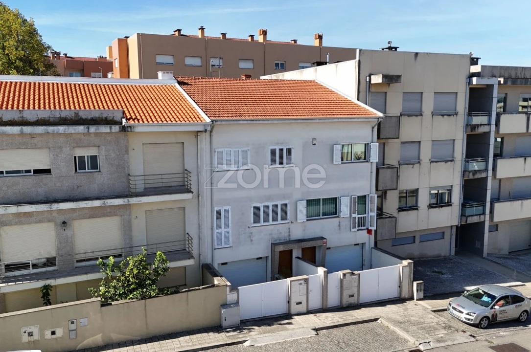 Moradia T3 para Venda em Rio Tinto Foto 3