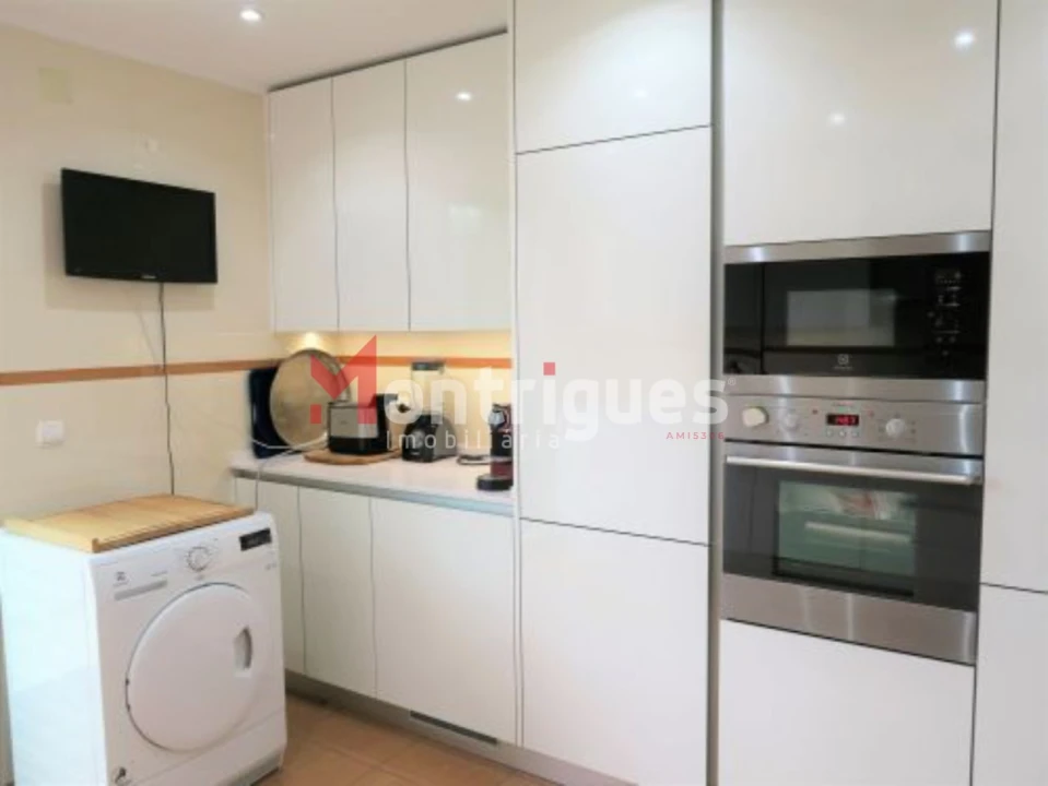Apartamento T2 para Venda em Parque das Nações Foto 7