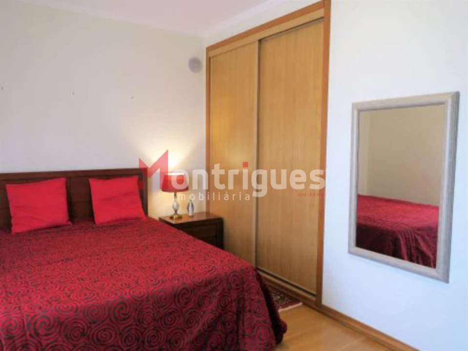 Apartamento T2 para Venda em Parque das Nações Foto 8