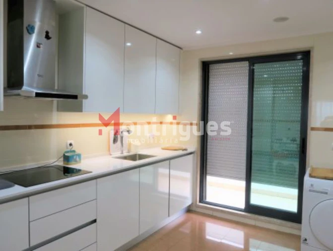 Apartamento T2 para Venda em Parque das Nações Foto 6