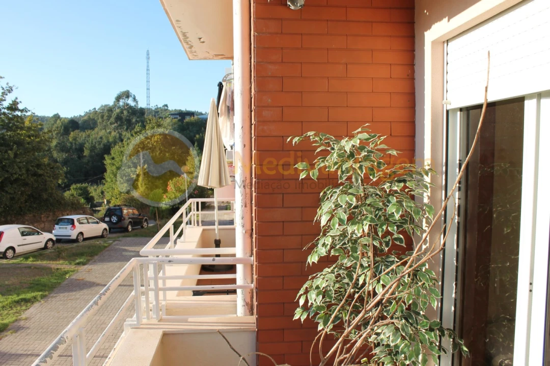 Apartamento T2 para Venda em Caldas de Vizela (São Miguel e São João) Foto 3