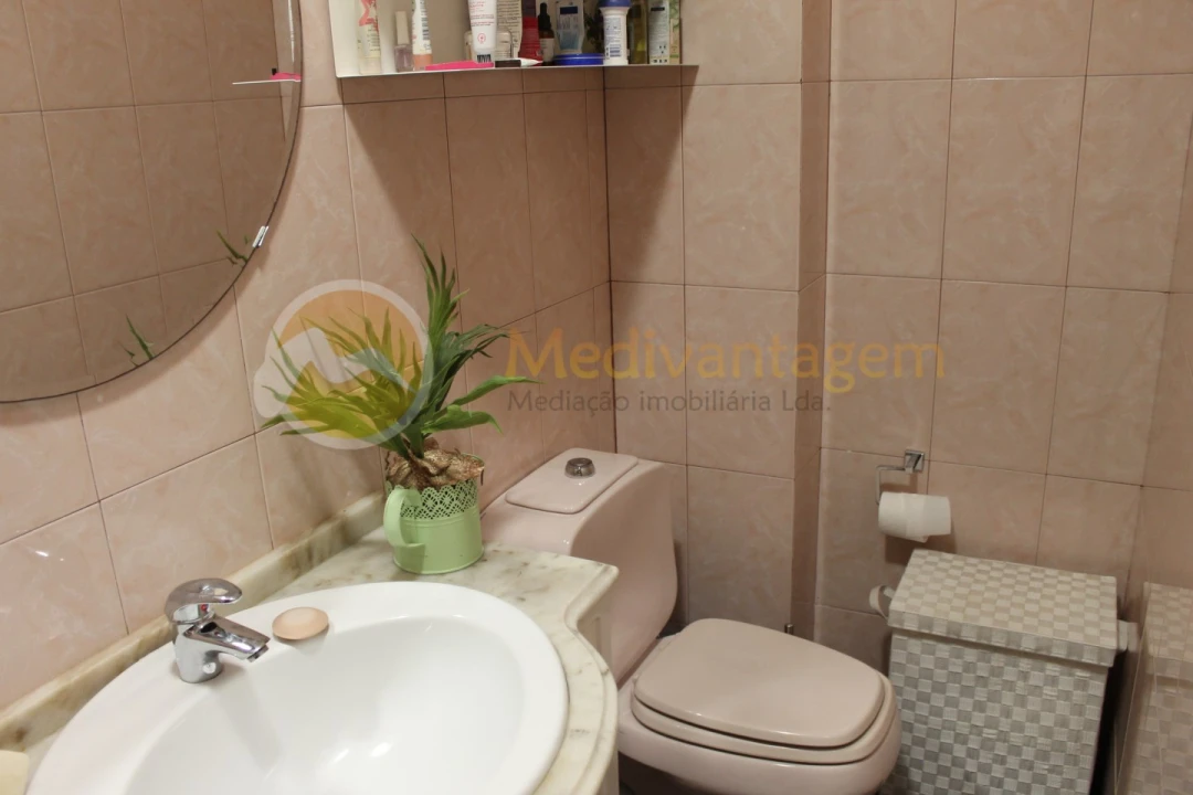 Apartamento T2 para Venda em Caldas de Vizela (São Miguel e São João) Foto 9