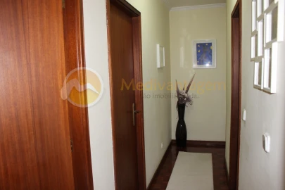 Apartamento T2 para Venda em Caldas de Vizela (São Miguel e São João)