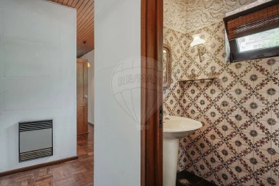 Moradia T5 para Venda em Carcavelos e Parede