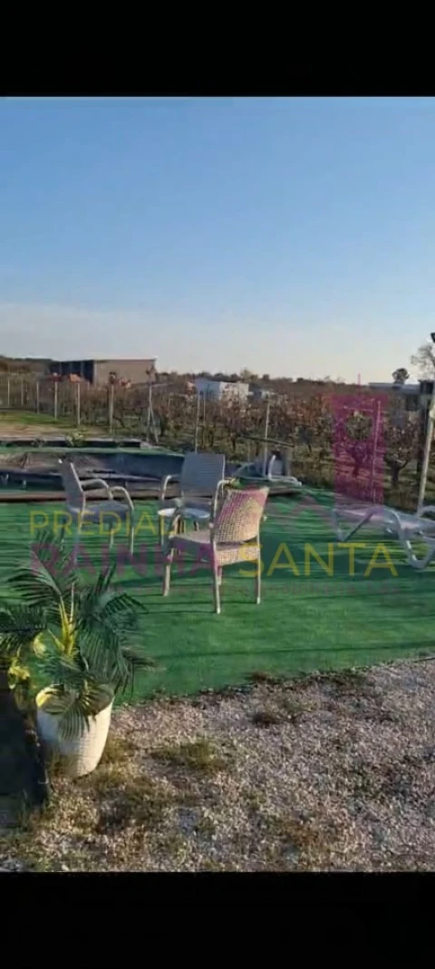 Quinta T2 para Venda em Benfica do Ribatejo