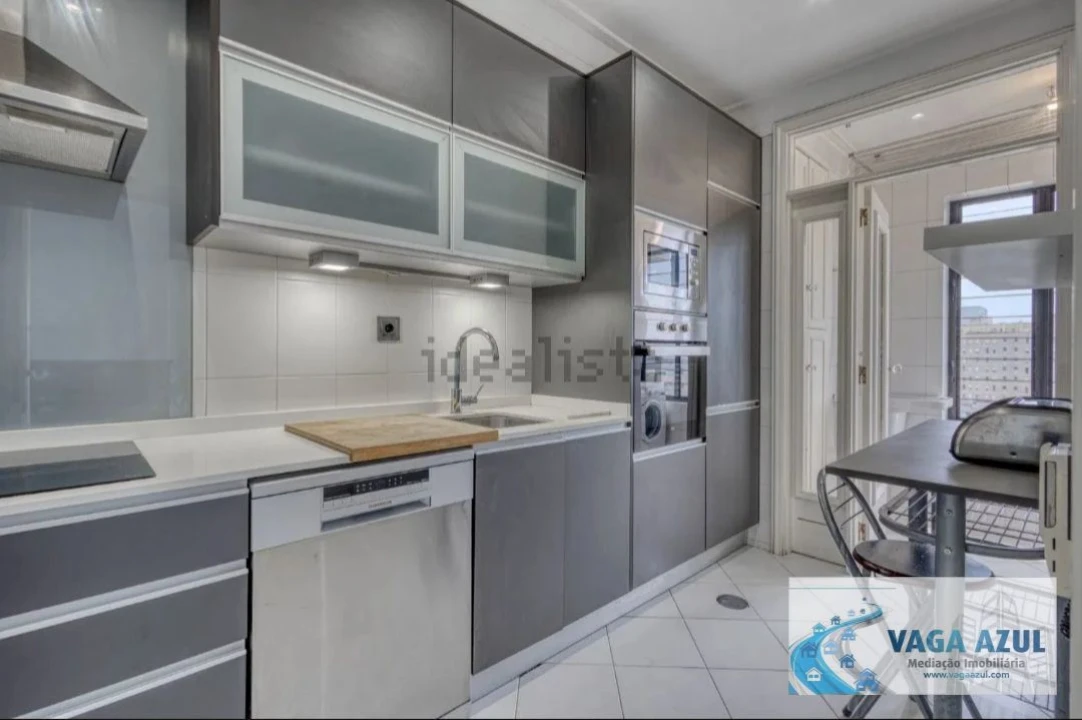 Apartamento T2 para Arrendamento em Lordelo do Ouro e Massarelos Foto 3