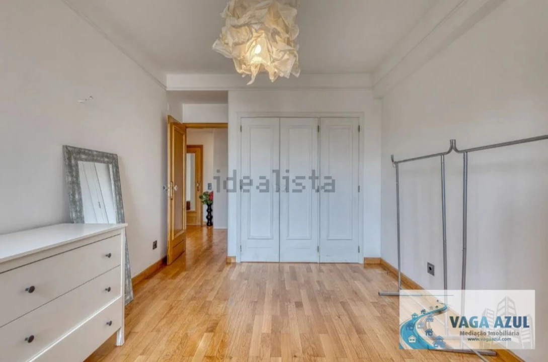 Apartamento T2 para Arrendamento em Lordelo do Ouro e Massarelos Foto 11
