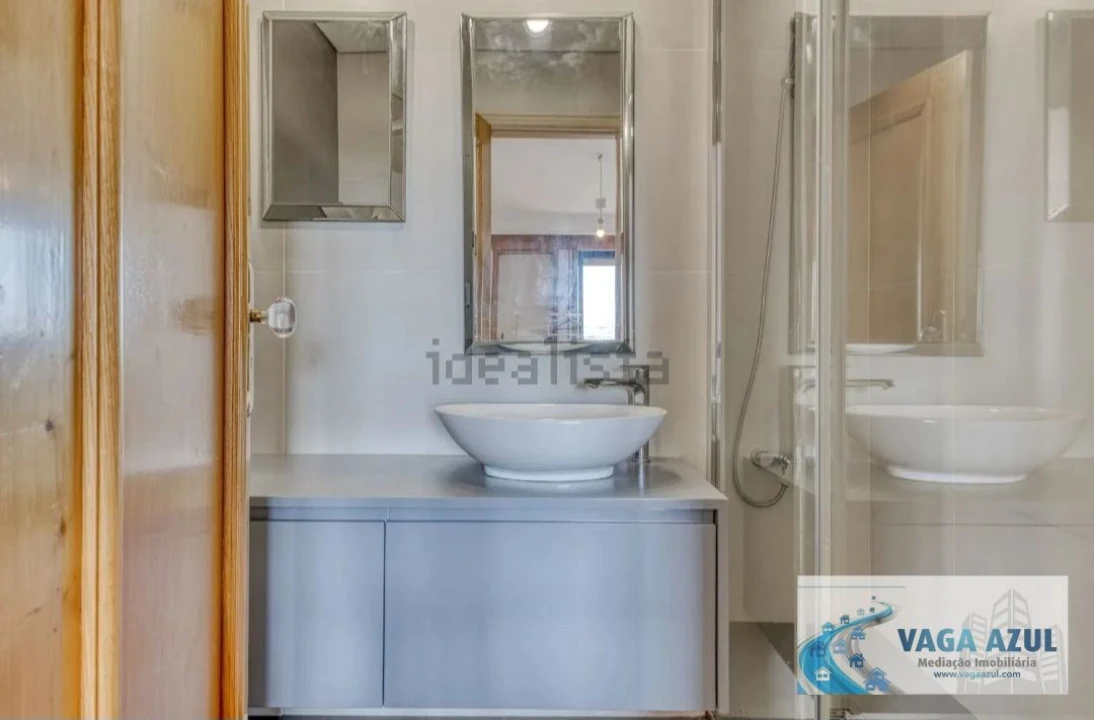 Apartamento T2 para Arrendamento em Lordelo do Ouro e Massarelos Foto 14