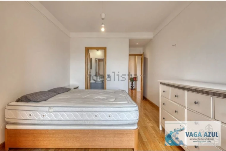 Apartamento T2 para Arrendamento em Lordelo do Ouro e Massarelos Foto 12