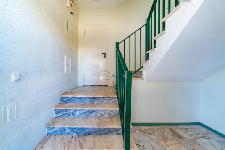 Apartamento T2 para Venda em Barreiro e Lavradio Foto 24