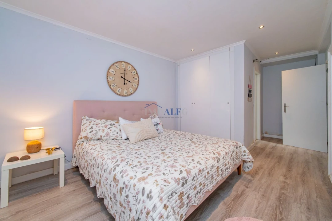 Apartamento T2 para Venda em Barreiro e Lavradio Foto 11