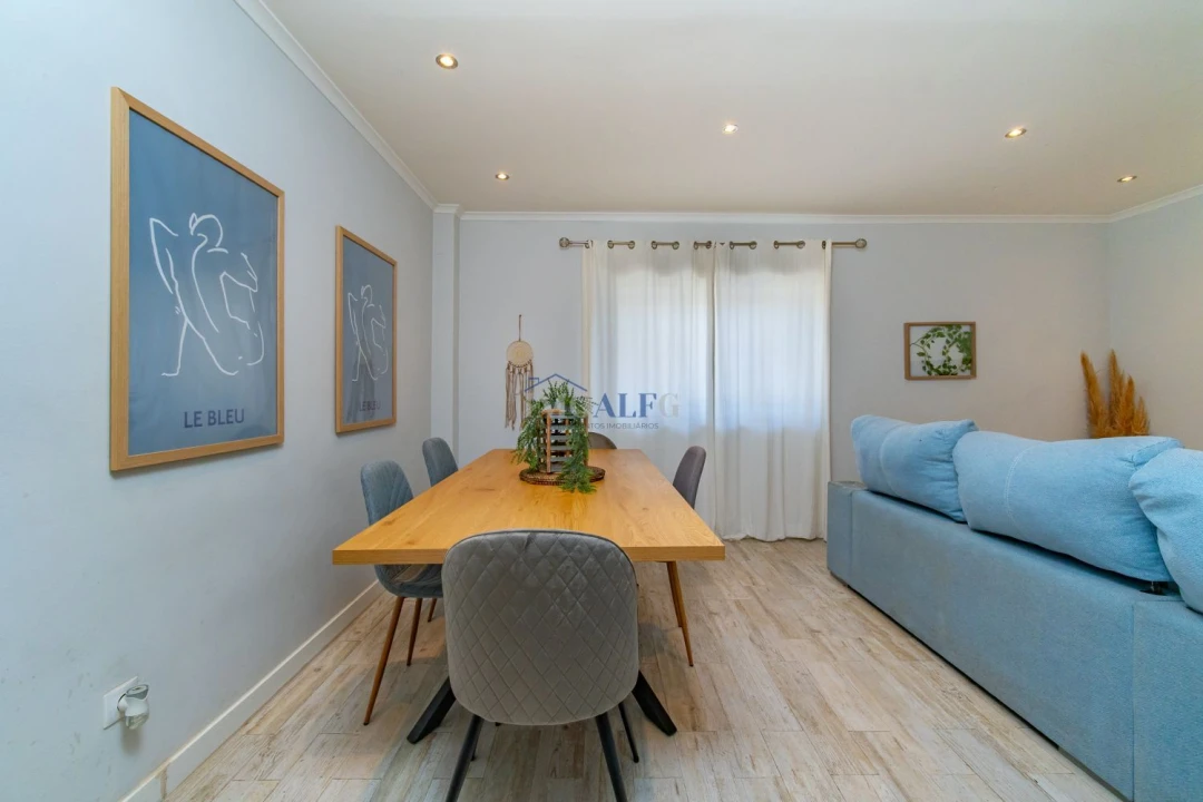 Apartamento T2 para Venda em Barreiro e Lavradio Foto 1