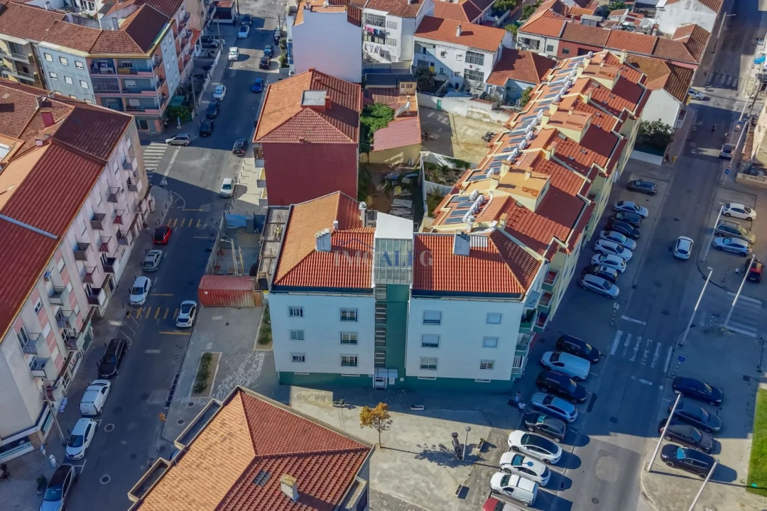 Apartamento T2 para Venda em Barreiro e Lavradio Foto 27