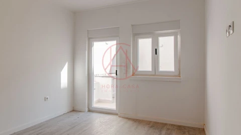Apartamento T1 para Venda em Alto do Seixalinho, Santo André e Verderena