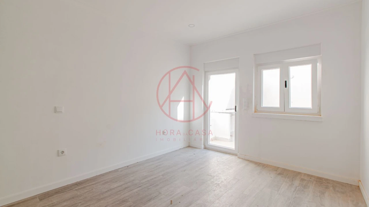 Apartamento T1 para Venda em Alto do Seixalinho, Santo André e Verderena Foto 11