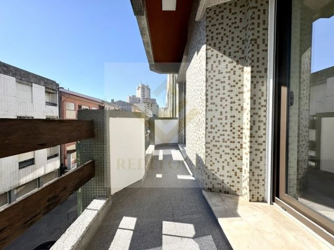 Apartamento T2 para Venda em São João da Madeira Foto 16