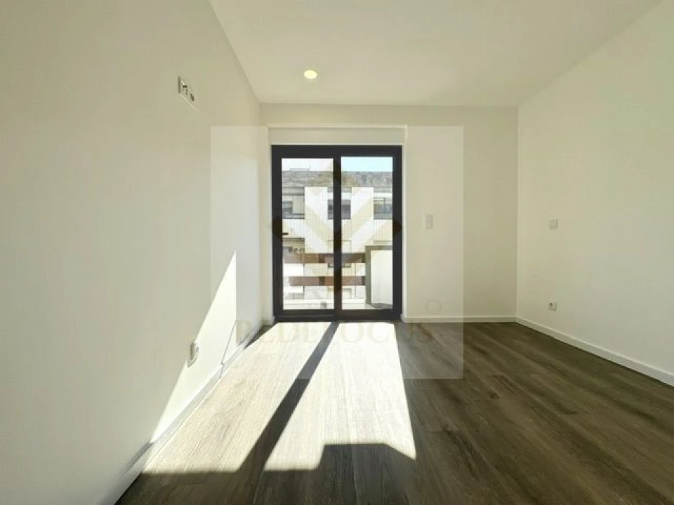 Apartamento T2 para Venda em São João da Madeira Foto 14