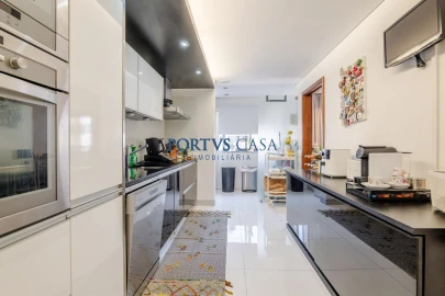 Apartamento T3 para Venda em Custóias, Leça do Balio e Guifões